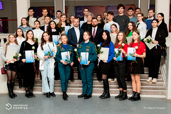Евгений Румянцев поздравил студентов с Татьяниным днем
