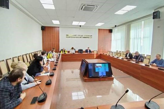 В Политехе начинают работать две инженерные школы