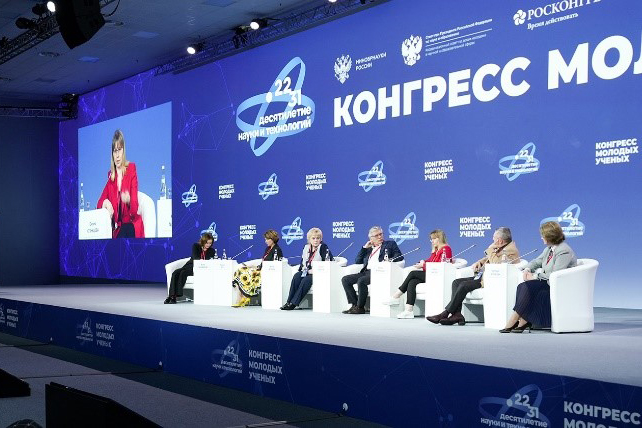 Знай наших: две Юлии представят молодую науку Политеха в Сириусе