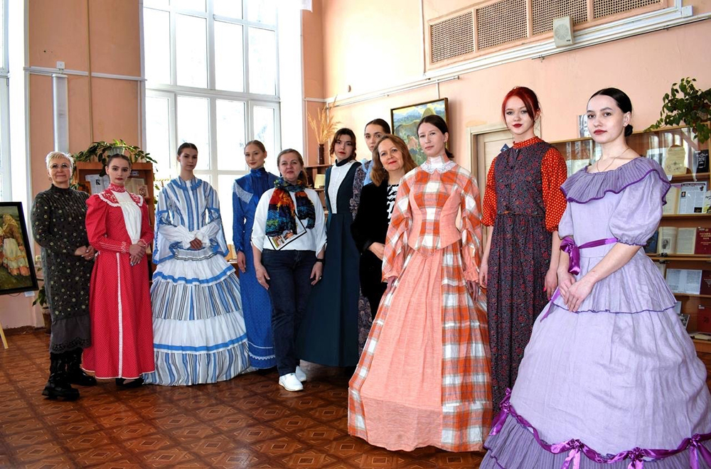 Исторические костюмы кафедры КШИ - в проекте «Моя Россия»